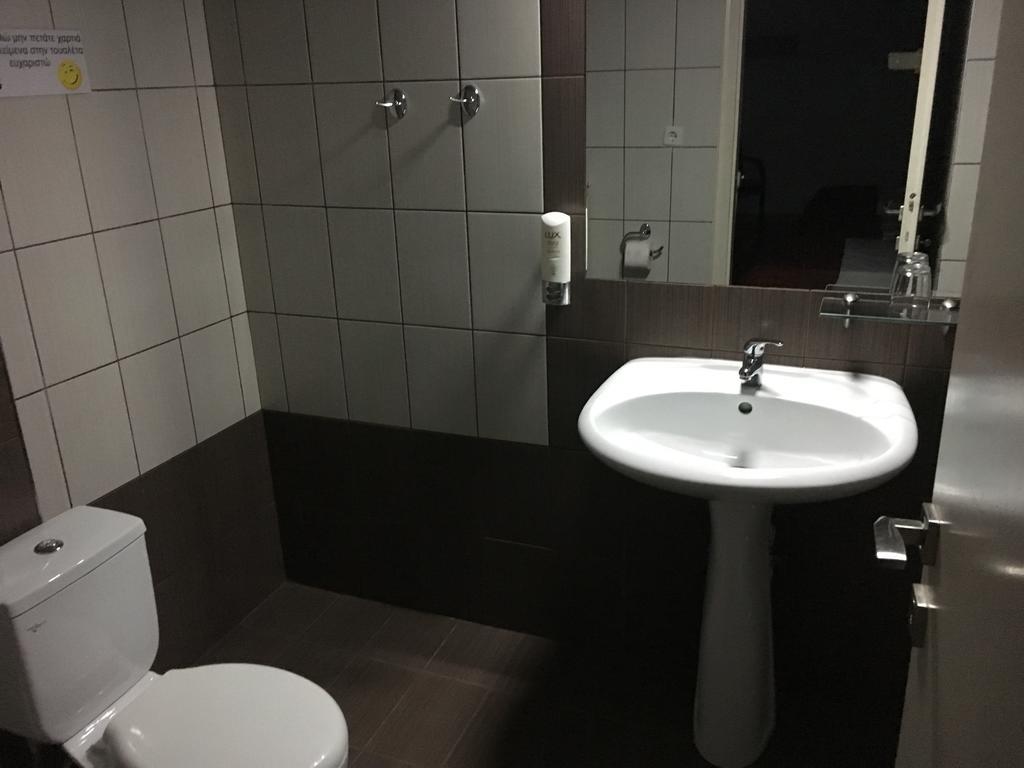 Aitheron Hotel Air Park Zervi Eksteriør bilde