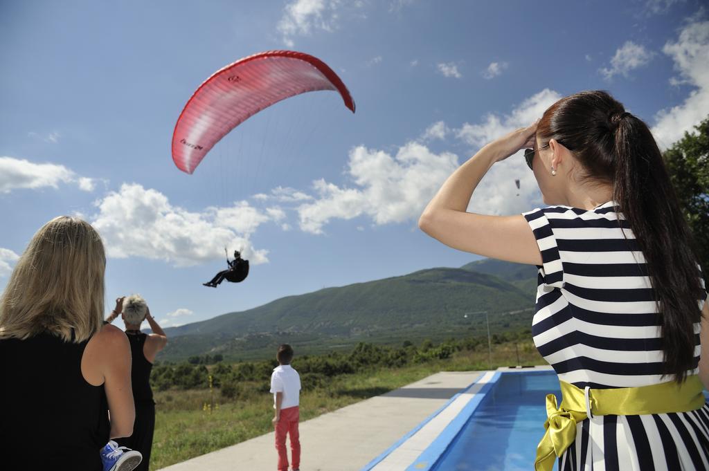 Aitheron Hotel Air Park Zervi Eksteriør bilde