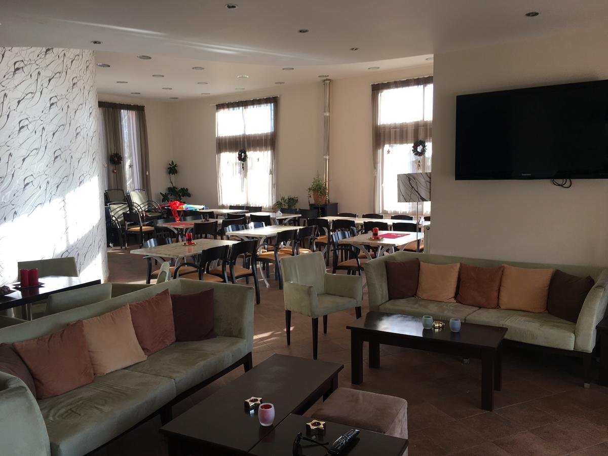 Aitheron Hotel Air Park Zervi Eksteriør bilde